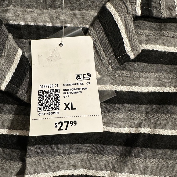 NWT - Forever 21 Men’s Short Sleeve Shirt. - Picture 5 of 8